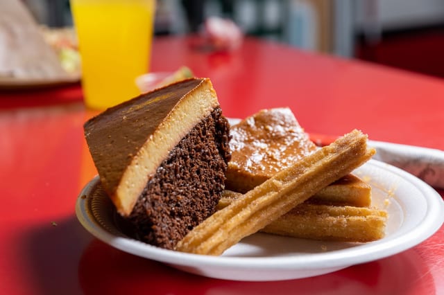 Chocoflan.
